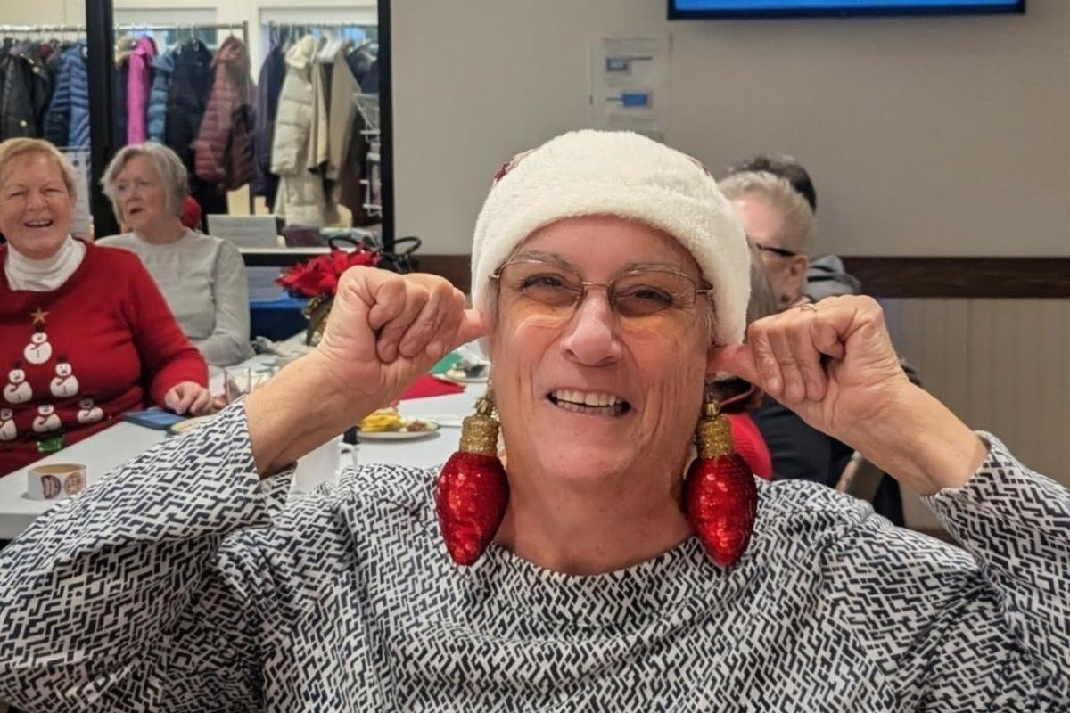 Happy Holidays, our volunteers are celebreating
